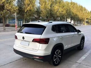2023 Volkswagen Tharu I, чёрный, 1780000 рублей, вид 4