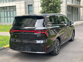 2026 Forthing V9 34.94 kWh, чёрный, 5160000 рублей, вид 4