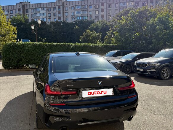 2021 BMW 3 серии 320i xDrive VII (G2x), чёрный, 4000050 рублей - вид 5