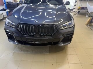2021 BMW X6 40d III (G06), серый, 8290000 рублей, вид 2
