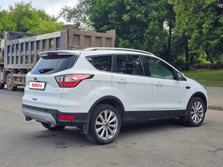 2017 Ford Kuga II Рестайлинг, белый, 1499000 рублей, вид 3
