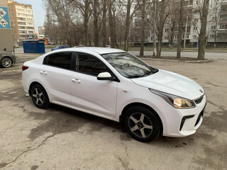 2017 Kia Rio IV, белый, 1275000 рублей, вид 2