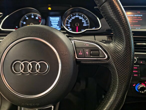 2013 Audi A5 I (8T) Рестайлинг, красный - вид 14