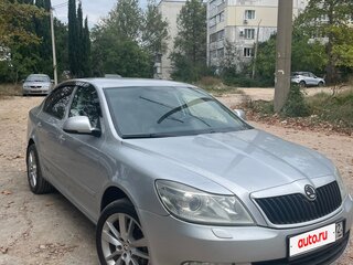 2012 Skoda Octavia II (A5) Рестайлинг, серебристый, 1100000 рублей, вид 3