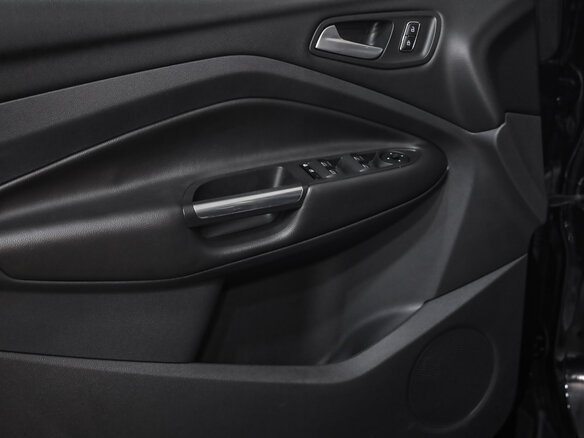 2016 Ford Kuga II, чёрный, 1099000 рублей - вид 13
