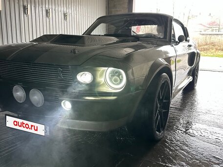2013 Ford Mustang V Рестайлинг, серебристый, 5800000 рублей, вид 1