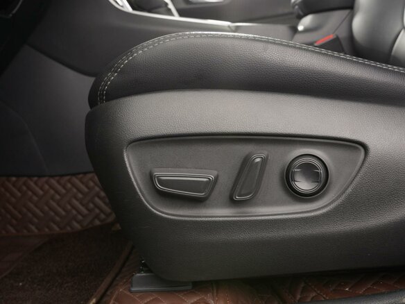 2021 Toyota RAV4 V (XA50), белый, 3240000 рублей - вид 23