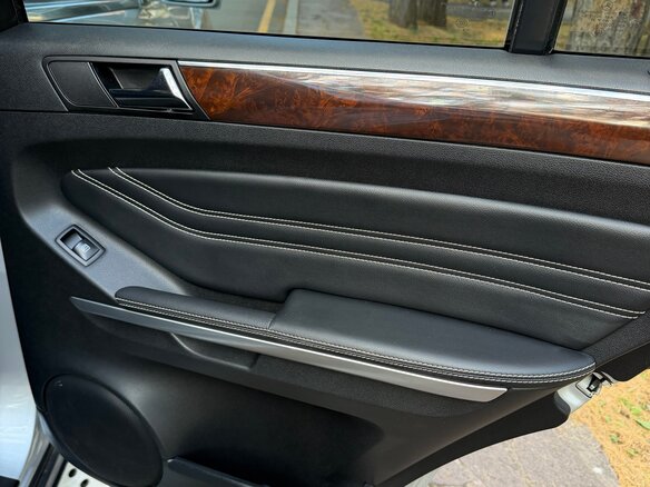 2010 Mercedes-Benz M-Класс 350 II (W164) Рестайлинг, серебристый, 1700000 рублей - вид 14