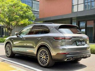 2022 Porsche Cayenne E-Hybrid Coupé III, чёрный, 5860633 рублей, вид 5