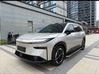 2026 Toyota bZ3X 58.3 kWh, серебристый, 2840000 рублей, вид 3