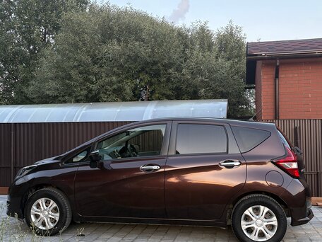 2019 Nissan Note II Рестайлинг, коричневый, 1190000 рублей, вид 3