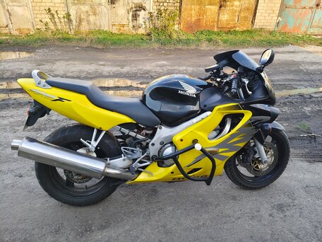 2001 Honda CBR 600F, чёрный, 400000 рублей, вид 1
