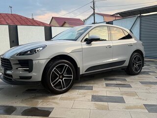 2021 Porsche Macan I Рестайлинг, серый, 6700000 рублей, вид 5