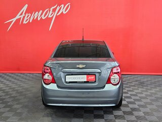 2014 Chevrolet Aveo II, серый, 799000 рублей, вид 4
