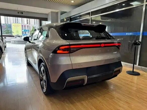 2026 Changan Qiyuan Q05 51.9 kWh II, серый, 2250000 рублей - вид 4