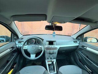 2009 Opel Astra H Рестайлинг, чёрный, 395000 рублей, вид 5