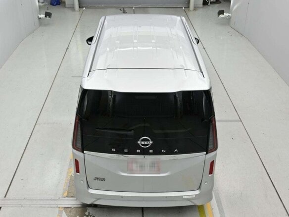 2023 Nissan Serena VI (C28), белый, 2600000 рублей - вид 5