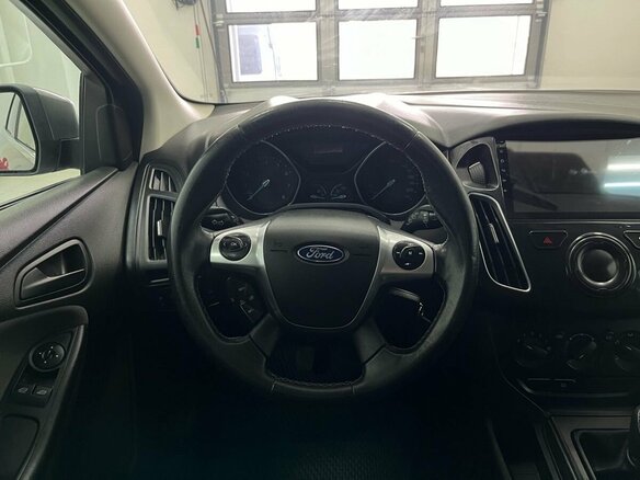 2013 Ford Focus III, коричневый, 699000 рублей - вид 10