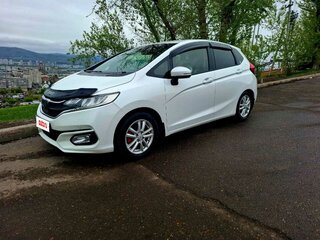 2019 Honda Fit III Рестайлинг, белый, 1175000 рублей, вид 2