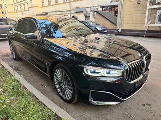 2019 BMW 7 серии Long 730Ld xDrive VI (G11/G12) Рестайлинг, чёрный, 5900000 рублей, вид 4