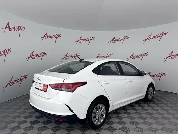 2022 Hyundai Solaris II Рестайлинг, белый, 1199000 рублей - вид 4