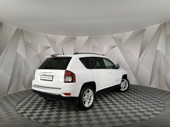 2014 Jeep Compass I Рестайлинг 2, белый, 985150 рублей - вид 1