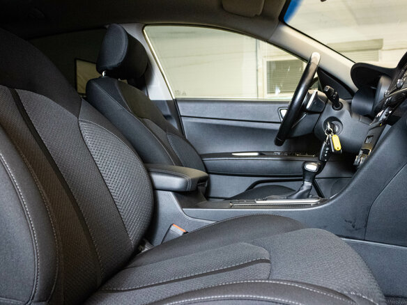 2019 Kia Optima IV Рестайлинг, белый, 1930000 рублей - вид 12