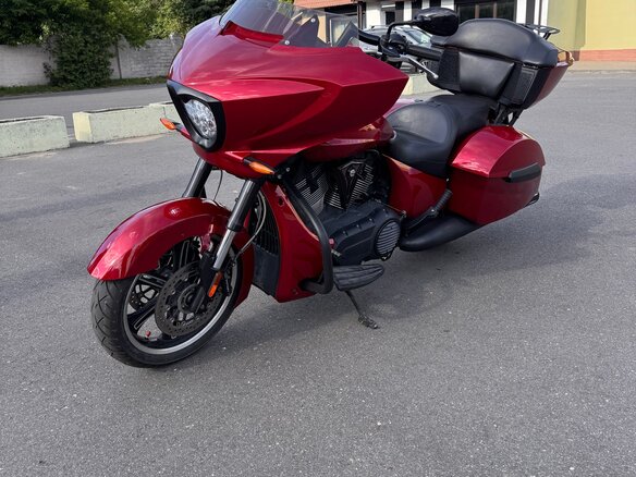 2014 Victory Cross Country, красный, 850000 рублей - вид 5