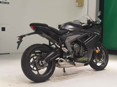 2025 Triumph Daytona 660, чёрный, 950000 рублей, вид 5