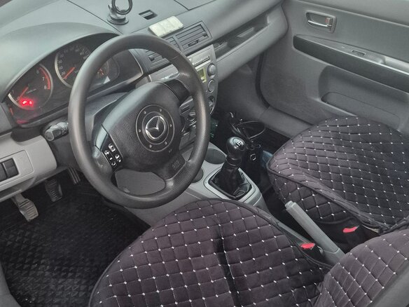 2004 Mazda 2 I (DY), серебристый, 200000 рублей - вид 5