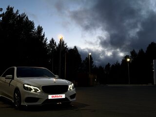2013 Mercedes-Benz E-Класс 200 IV (W212, S212, C207) Рестайлинг, белый, 2400000 рублей, вид 3