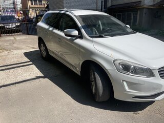 2015 Volvo XC60 I Рестайлинг, белый, 2100000 рублей, вид 1