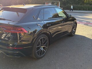2022 Audi Q8 55 TFSI I (4M), чёрный, 8900000 рублей, вид 5