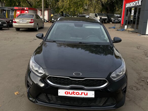 2021 Kia Ceed III, жёлтый, 1300000 рублей