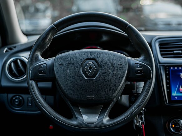 2015 Renault Sandero Stepway II, чёрный, 688000 рублей - вид 5