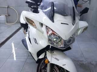 2004 Honda ST 1300, белый, 690000 рублей, вид 1