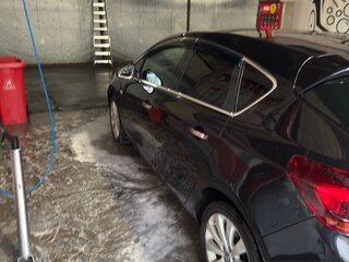 2013 Opel Astra J Рестайлинг, чёрный, 699000 рублей, вид 4