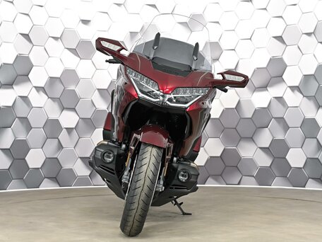 2025 Honda GL 1800 Gold Wing, красный, 3649000 рублей, вид 5