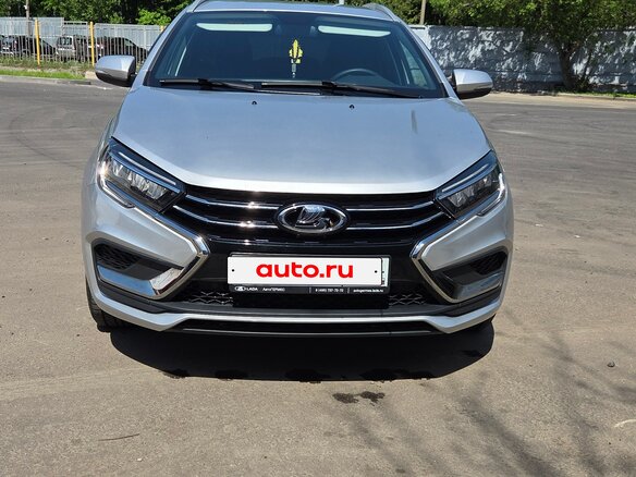 2025 Lada (ВАЗ) Vesta SW I Рестайлинг (NG), серебристый, 1600000 рублей - вид 1