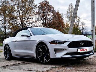 2018 Ford Mustang VI Рестайлинг, белый, 3000000 рублей, вид 2