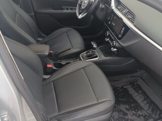 2021 Kia Rio IV Рестайлинг, серый, 1700000 рублей, вид 5