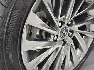 2024 Lexus ES 200 VII Рестайлинг, белый, 3235000 рублей, вид 4