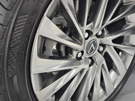 2024 Lexus ES 200 VII Рестайлинг, белый, 3235000 рублей, вид 4