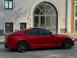 2019 Kia Stinger I, красный, 3050000 рублей, вид 4