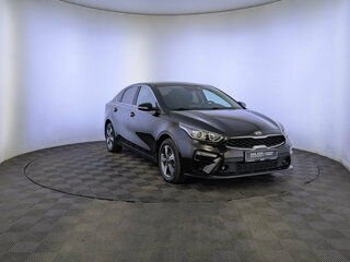 2020 Kia Cerato IV, чёрный, 1847500 рублей, вид 3
