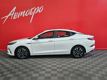 2023 JAC J7 I, белый, 1389000 рублей, вид 2
