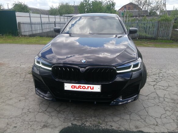 2018 BMW 5 серии 520i VII (G30/G31/G38), чёрный, 3000000 рублей - вид 1