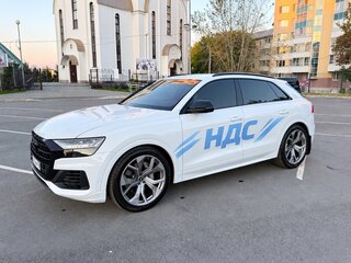 2021 Audi Q8 55 TFSI I (4M), белый, 8500000 рублей, вид 1