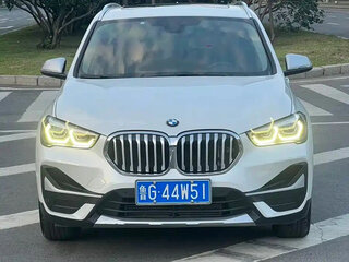 2022 BMW X1 Long 20Li sDrive II (F48) Рестайлинг, белый, 1730069 рублей, вид 2