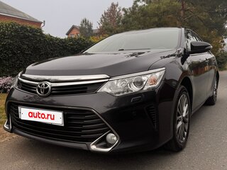 2017 Toyota Camry VII (XV50) Рестайлинг, серый, 2290000 рублей, вид 1